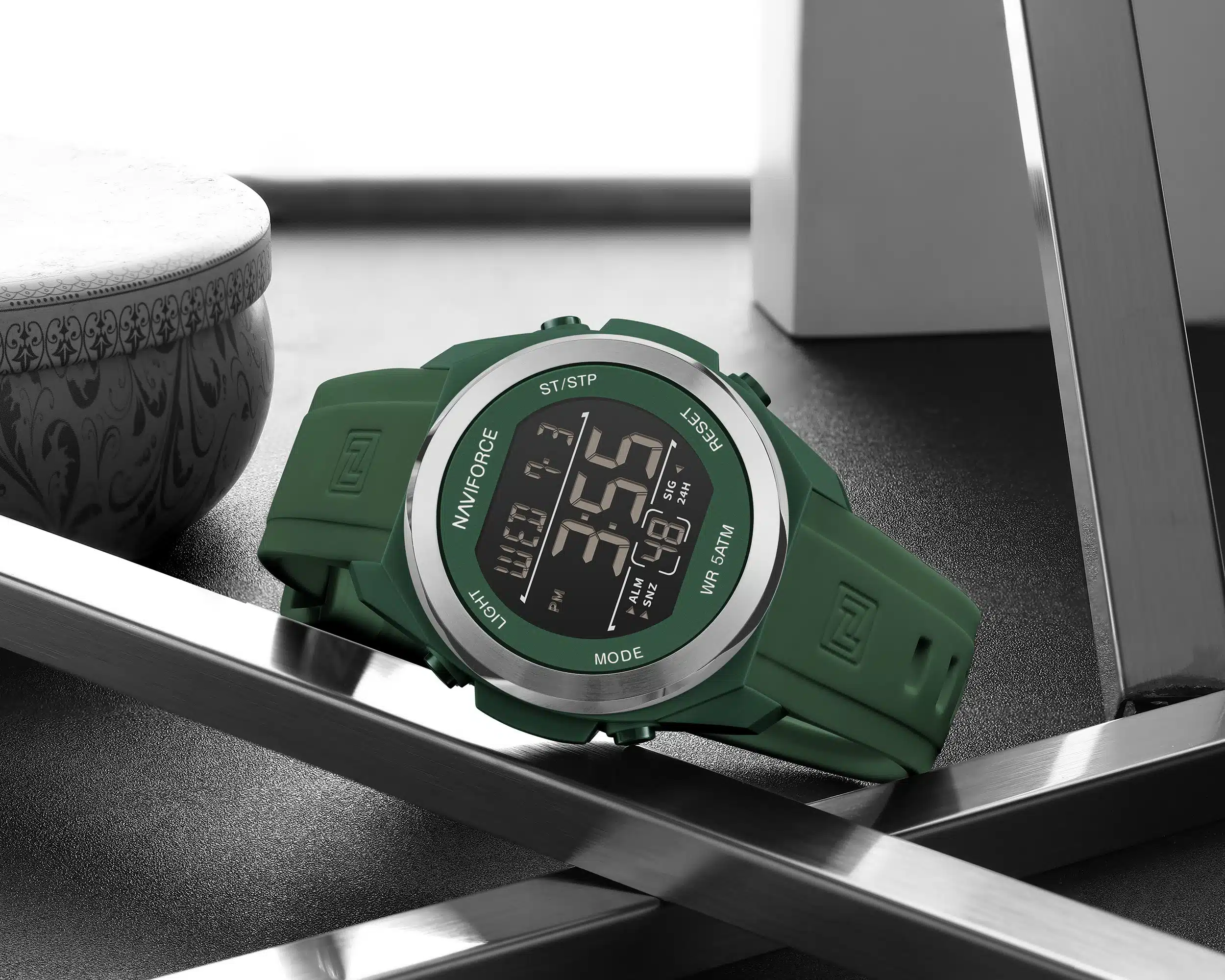 Naviforce 7111 - Silver Green