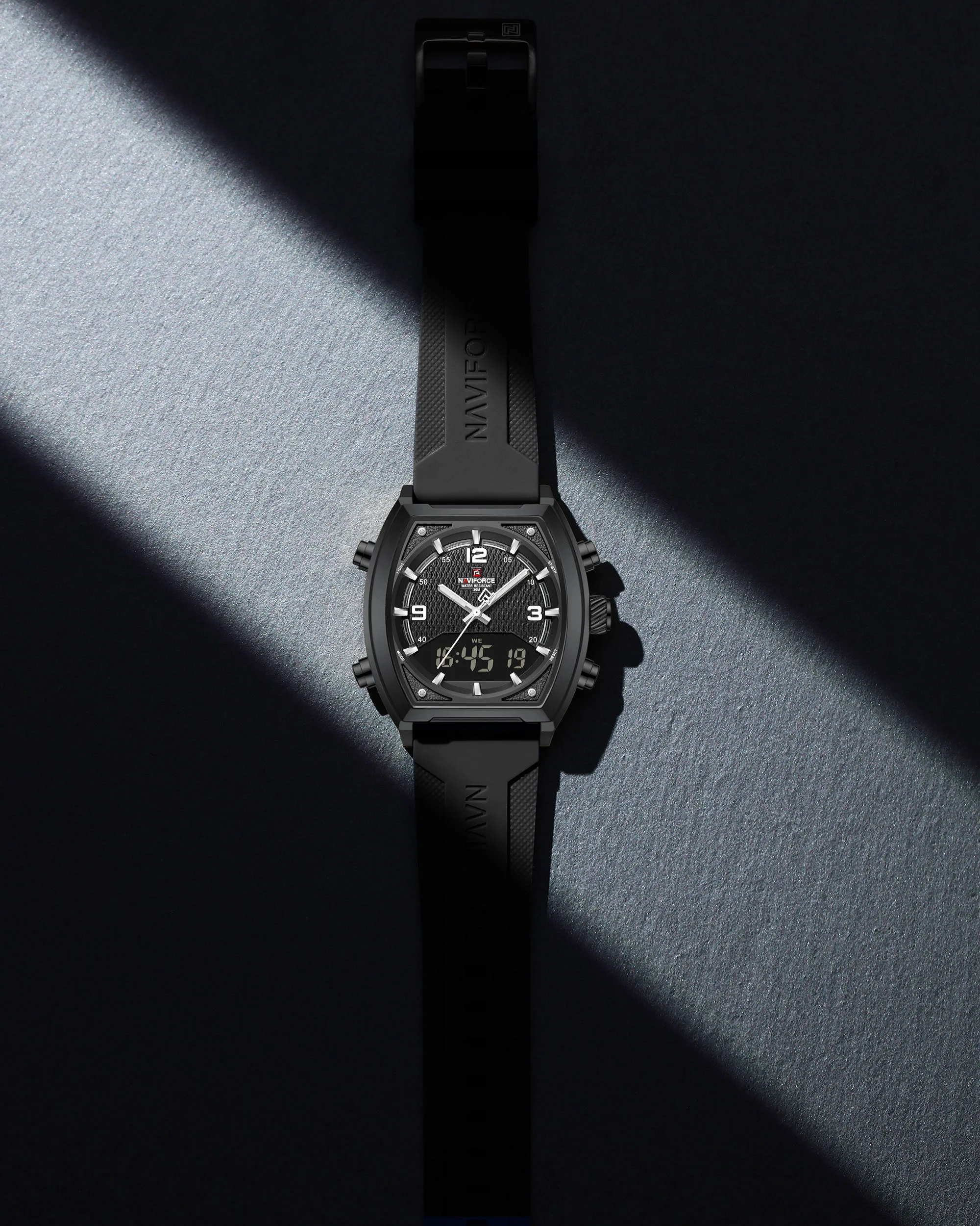 Hc923b3cd41ba4d6cbdb5618ca635be49l