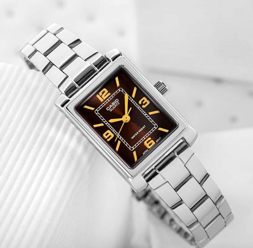 Casio LTP-1234DD-5ADF Ladies Chain Watch